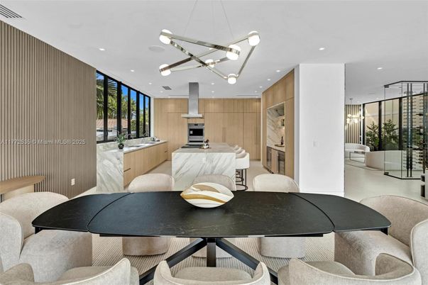 Dining room, Interior, Kitchen, Pendant Lights, Recessed Lighting