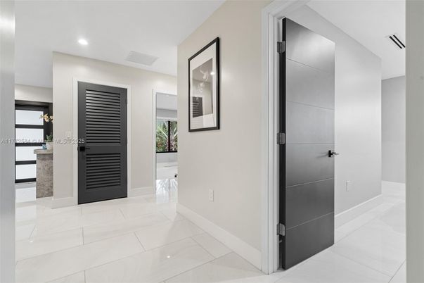 Interior, Recessed Lighting