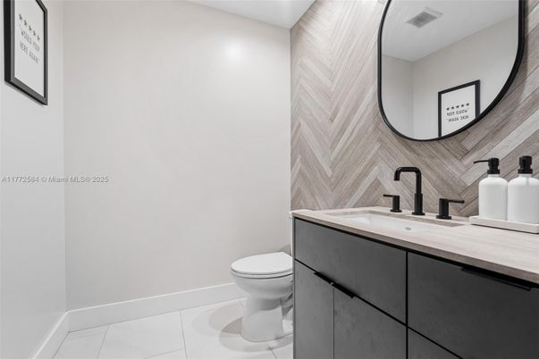 Bathroom, Interior