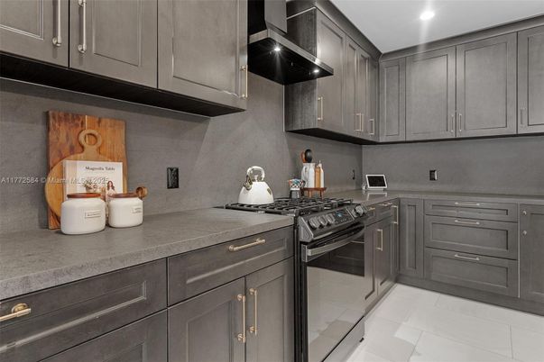 Interior, Kitchen, Recessed Lighting