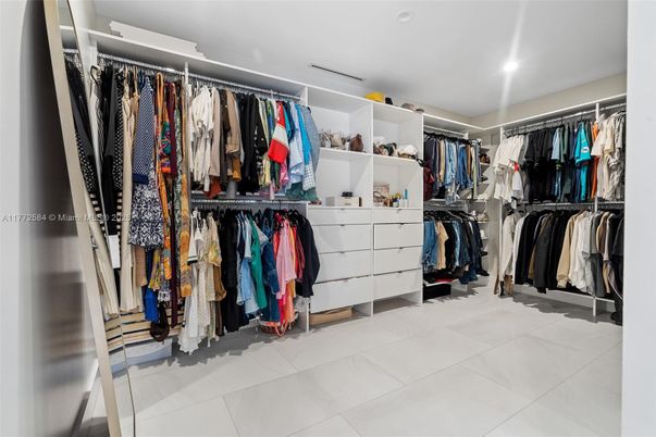 Interior, Recessed Lighting, Walk-in Closets