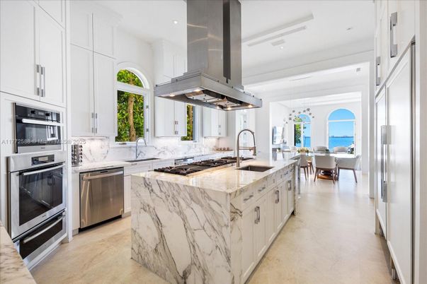 Dining room, Interior, Kitchen, Recessed Lighting, Stainless Steel Appliances, Water