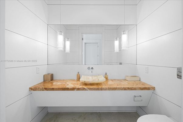 Bathroom, Interior, Pendant Lights