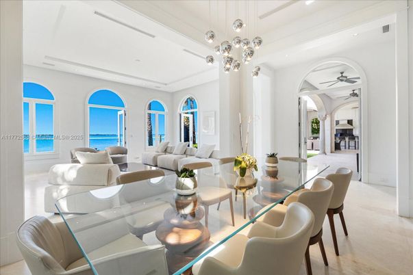 Dining room, Interior, Living room, Pendant Lights, Recessed Lighting, Water