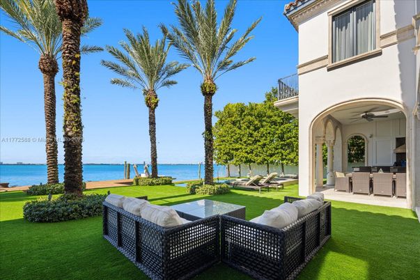 Backyard, Exterior, Water