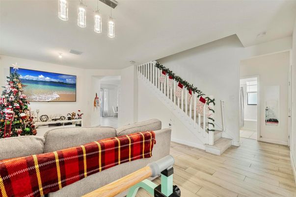 Interior, Living room, Pendant Lights, Wood Texture Flooring