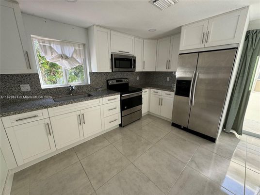 Interior, Kitchen, Stainless Steel Appliances