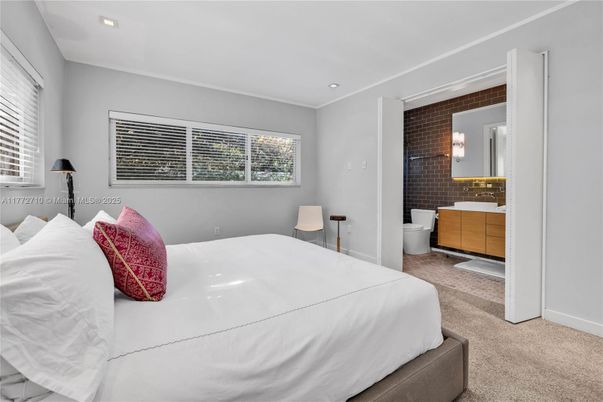Bathroom, Bedroom, Interior, Recessed Lighting
