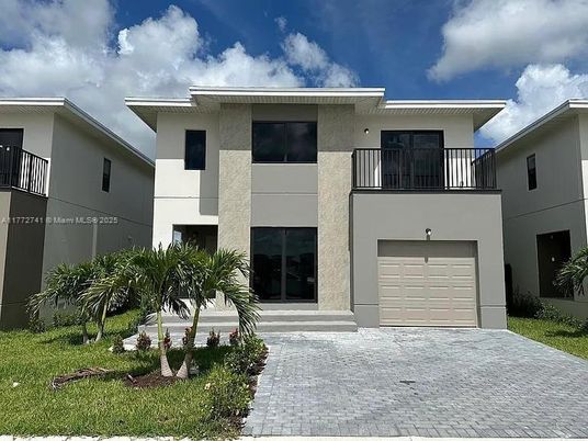 Attached, Exterior, Facade, Modern