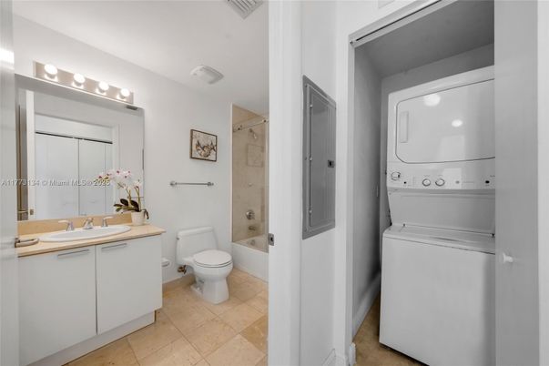 Bathroom, Interior, Utility Closets, Washer