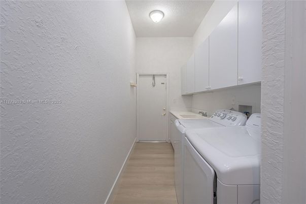 Interior, Washer