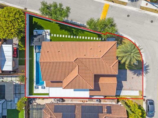 Exterior, Drone
