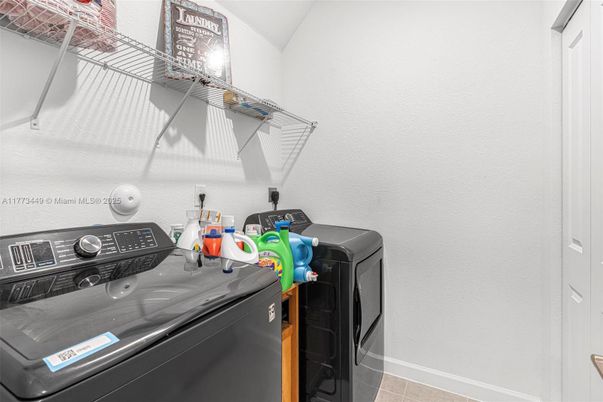 Interior, Washer