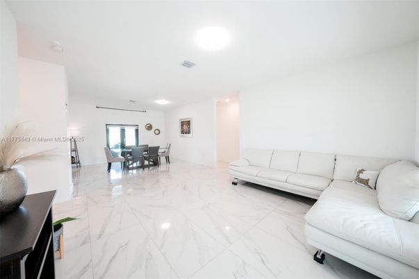 Dining room, Interior, Living room, Marble, Recessed Lighting