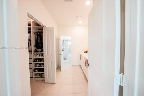 Interior, Recessed Lighting, Walk-in Closets