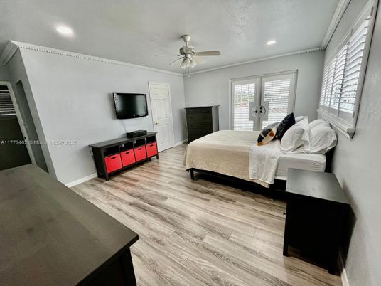 Bedroom, Interior, Recessed Lighting, Wood Texture Flooring