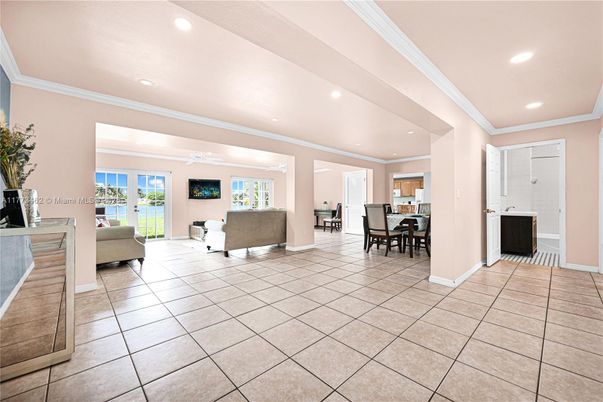 Dining room, Interior, Living room, Recessed Lighting
