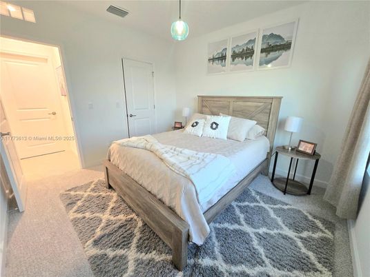 Bedroom, Interior, Pendant Lights