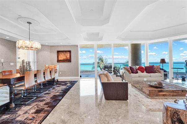 Chandelier, Dining room, Interior, Living room, Pendant Lights, Recessed Lighting, Water