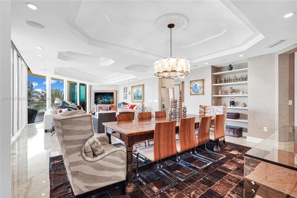 Chandelier, Dining room, Interior, Living room, Pendant Lights, Recessed Lighting