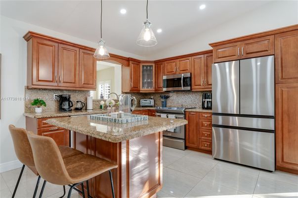 Interior, Kitchen, Pendant Lights, Recessed Lighting, Stainless Steel Appliances