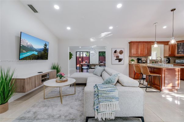Dining room, Interior, Kitchen, Living room, Pendant Lights, Recessed Lighting
