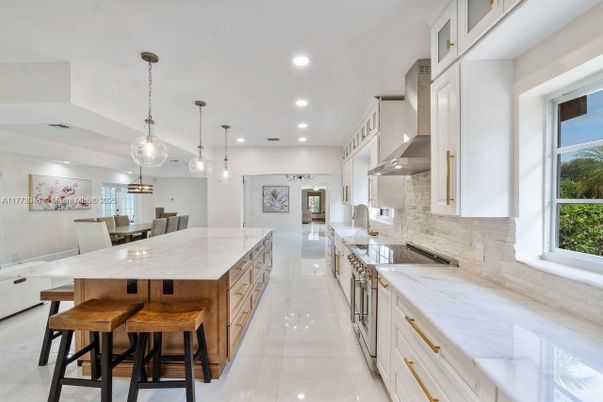 Dining room, Interior, Kitchen, Pendant Lights, Recessed Lighting