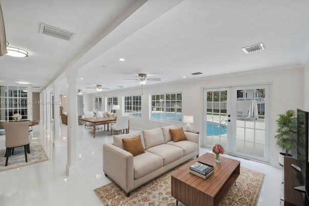 Dining room, Interior, Living room, Recessed Lighting