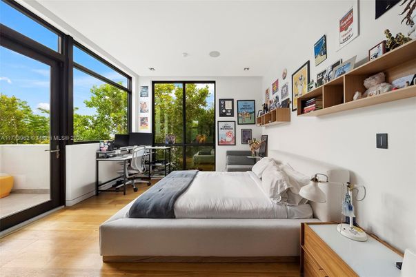 Bedroom, Home Office, Interior, Recessed Lighting, Wood Texture Flooring