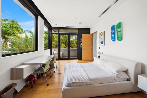 Bedroom, Home Office, Interior, Recessed Lighting, Wood Texture Flooring
