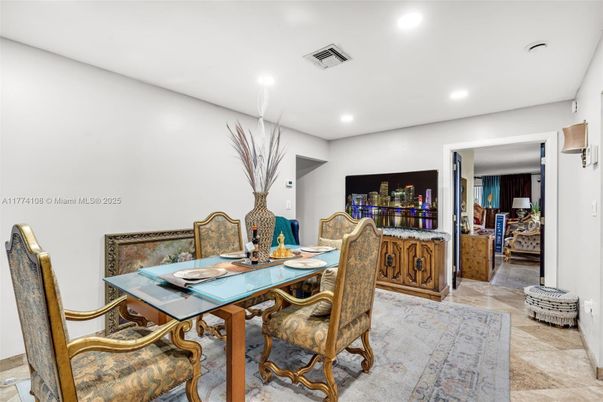 Dining room, Interior, Recessed Lighting