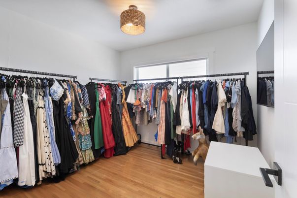 Interior, Walk-in Closets, Wood Texture Flooring
