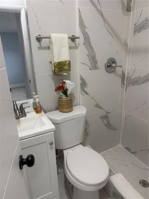 Bathroom, Interior, Marble Walls