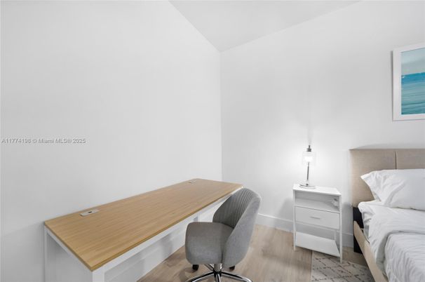 Bedroom, Home Office, Interior, Wood Texture Flooring