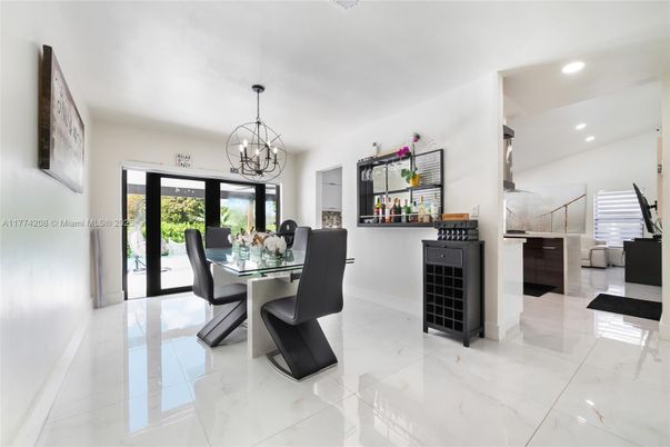 Chandelier, Dining room, Interior, Marble, Recessed Lighting