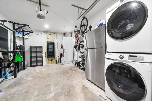 Interior, Recessed Lighting, Utility Closets, Washer