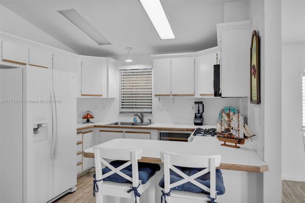 Interior, Kitchen, Recessed Lighting, Wood Texture Flooring