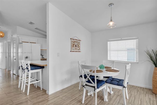Dining room, Interior, Kitchen, Pendant Lights, Wood Texture Flooring