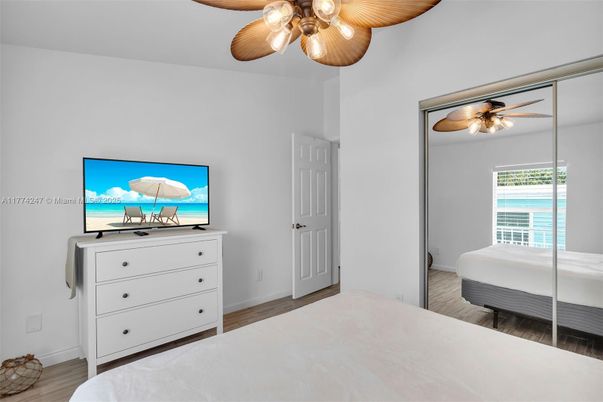 Bedroom, Interior, Wooden Ceilings, Wood Texture Flooring