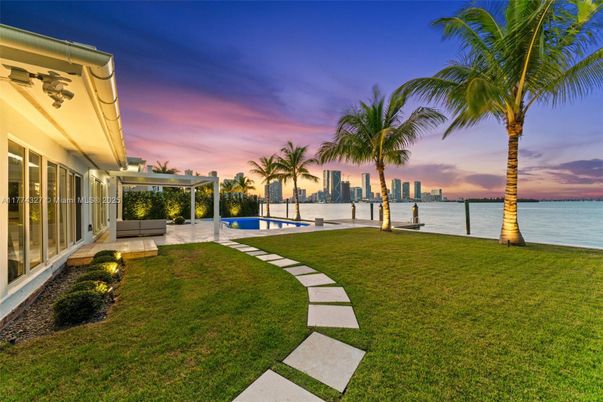 Backyard, Exterior, Lake