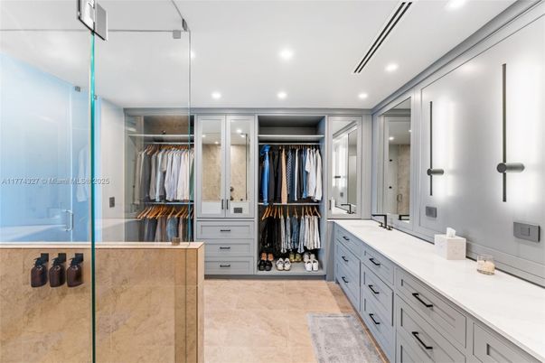 Interior, Recessed Lighting, Walk-in Closets