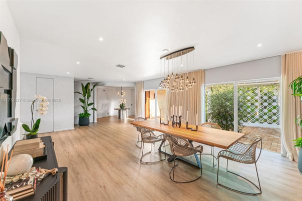 Dining room, Interior, Pendant Lights, Recessed Lighting, Wood Texture Flooring