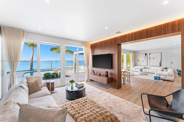 Interior, Living room, Recessed Lighting, Water, Wood Texture Flooring