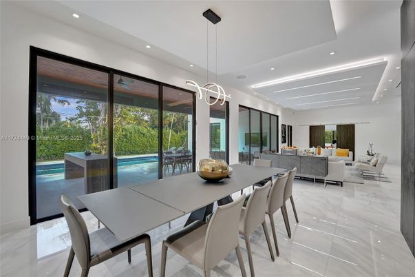 Dining room, Interior, Living room, Marble, Pendant Lights, Recessed Lighting