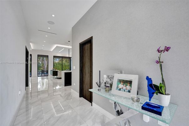 Interior, Marble, Recessed Lighting