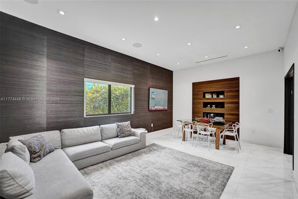 Dining room, Interior, Living room, Recessed Lighting, Wooden Walls