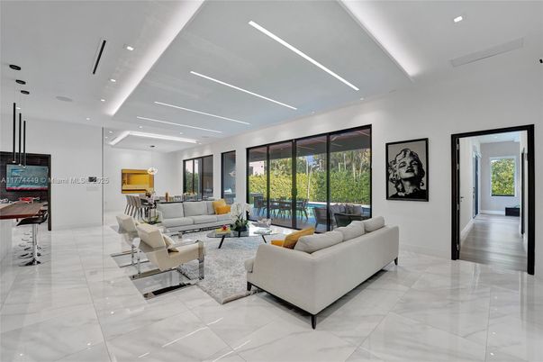 Interior, Living room, Marble, Pendant Lights, Recessed Lighting