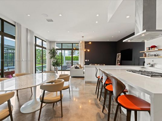 Dining room, Interior, Kitchen, Living room, Pendant Lights, Recessed Lighting