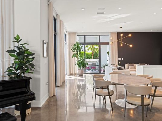 Dining room, Interior, Pendant Lights, Piano, Recessed Lighting