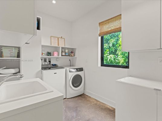 Interior, Recessed Lighting, Washer